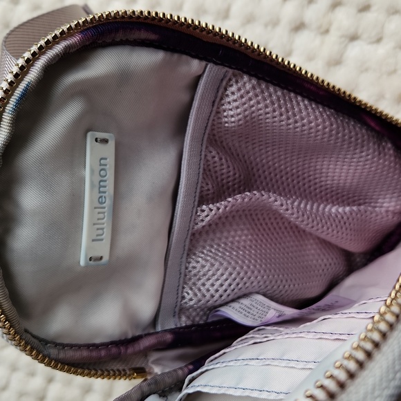 Nwot Lululemon Custom Tie Dye Sherpa Modular Phone Crossbody - Picture 11 of 14